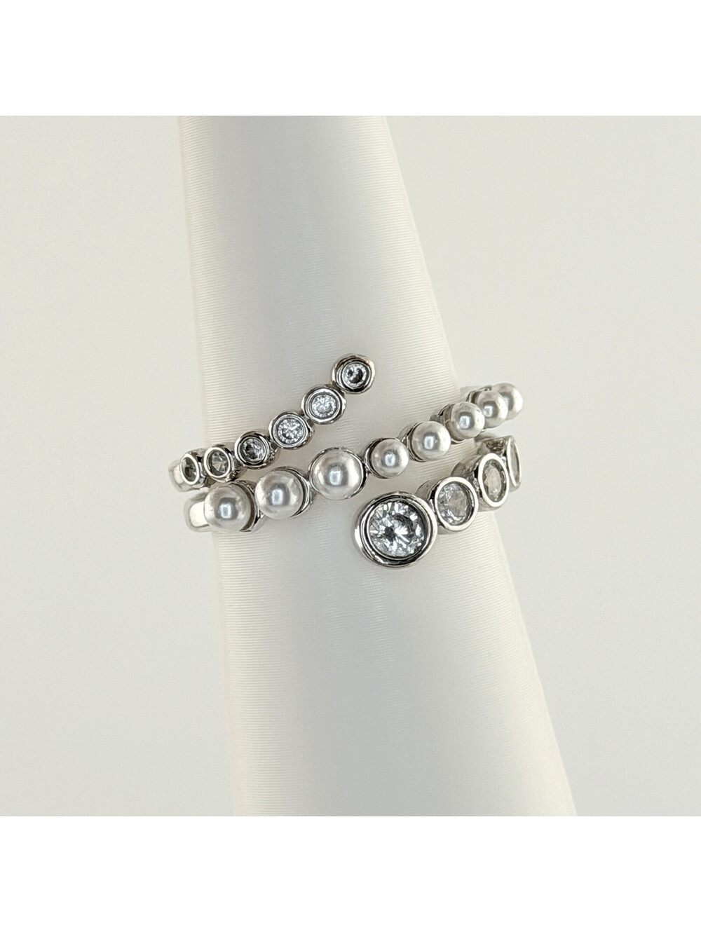 Bomb Party June Sz 9 Ring RG15653 "Cascading Radiance" Pearl on Rhodium